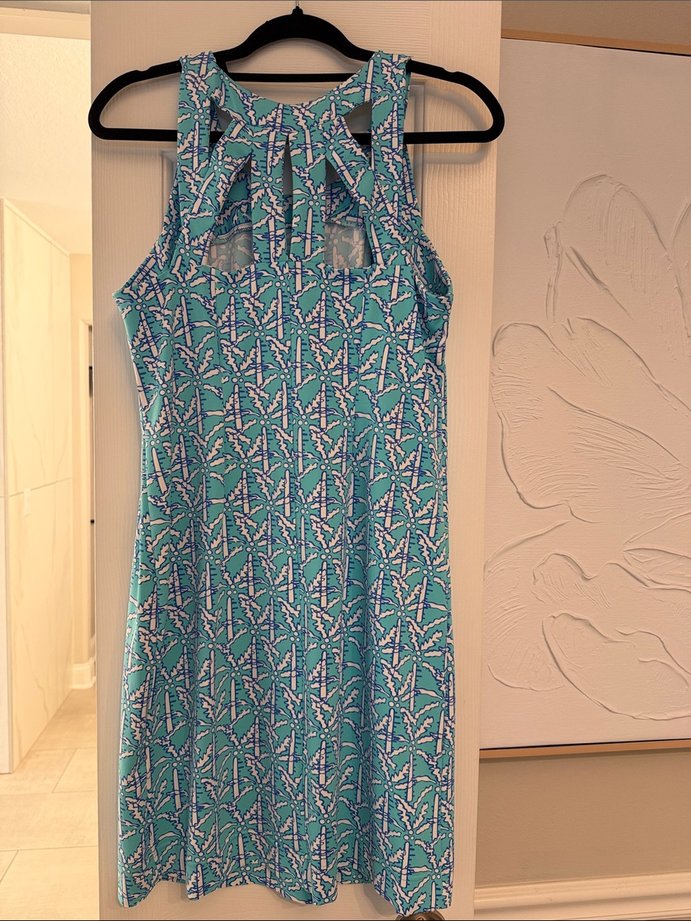 Lulu-B Turquoise Geometric Sexy Back Dress NWOT Size M - Picture 2 of 3